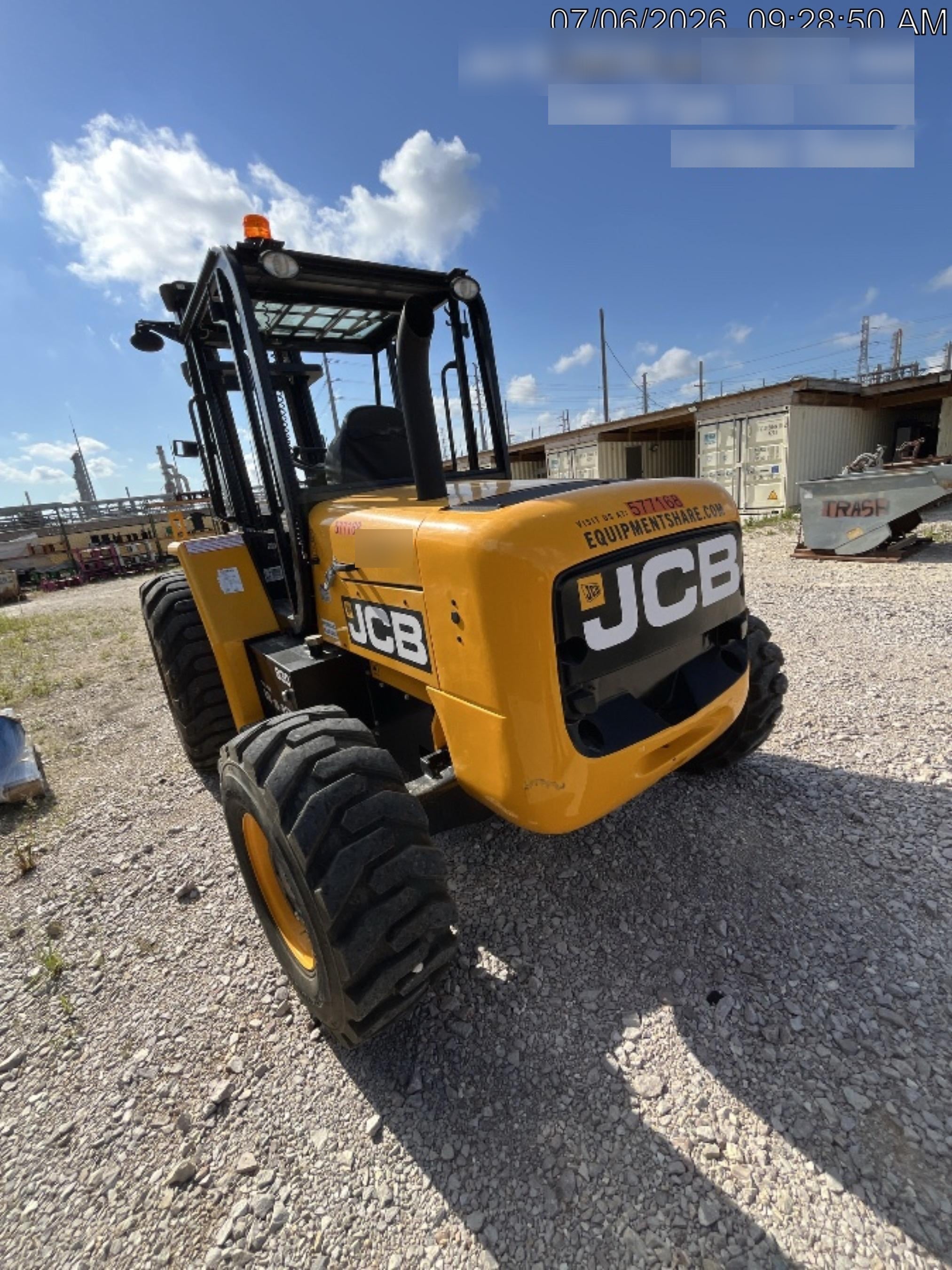 2025 JCB 930-4