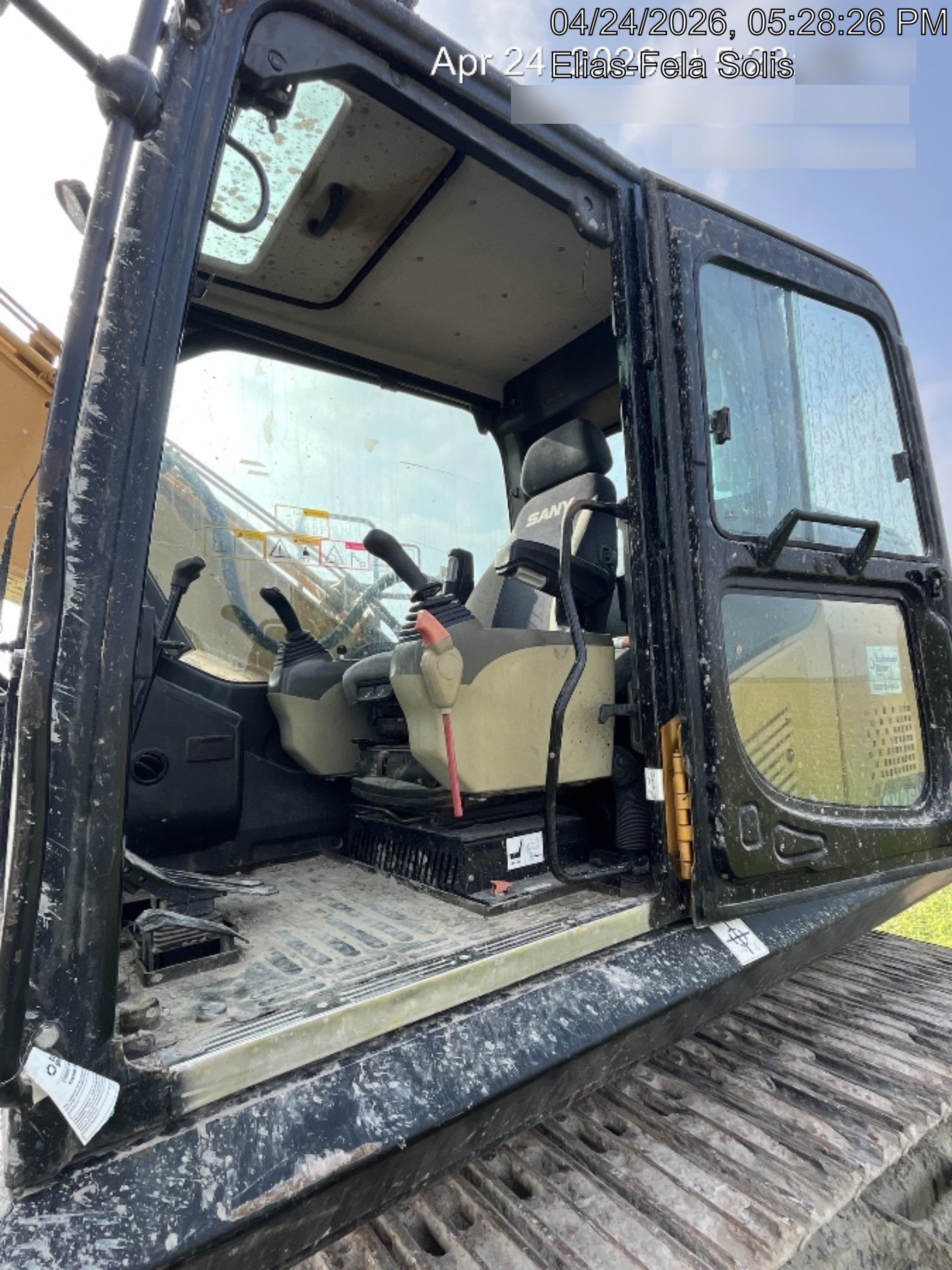 Sany SY265C SY265 Tier 4 - Cab, Bucket