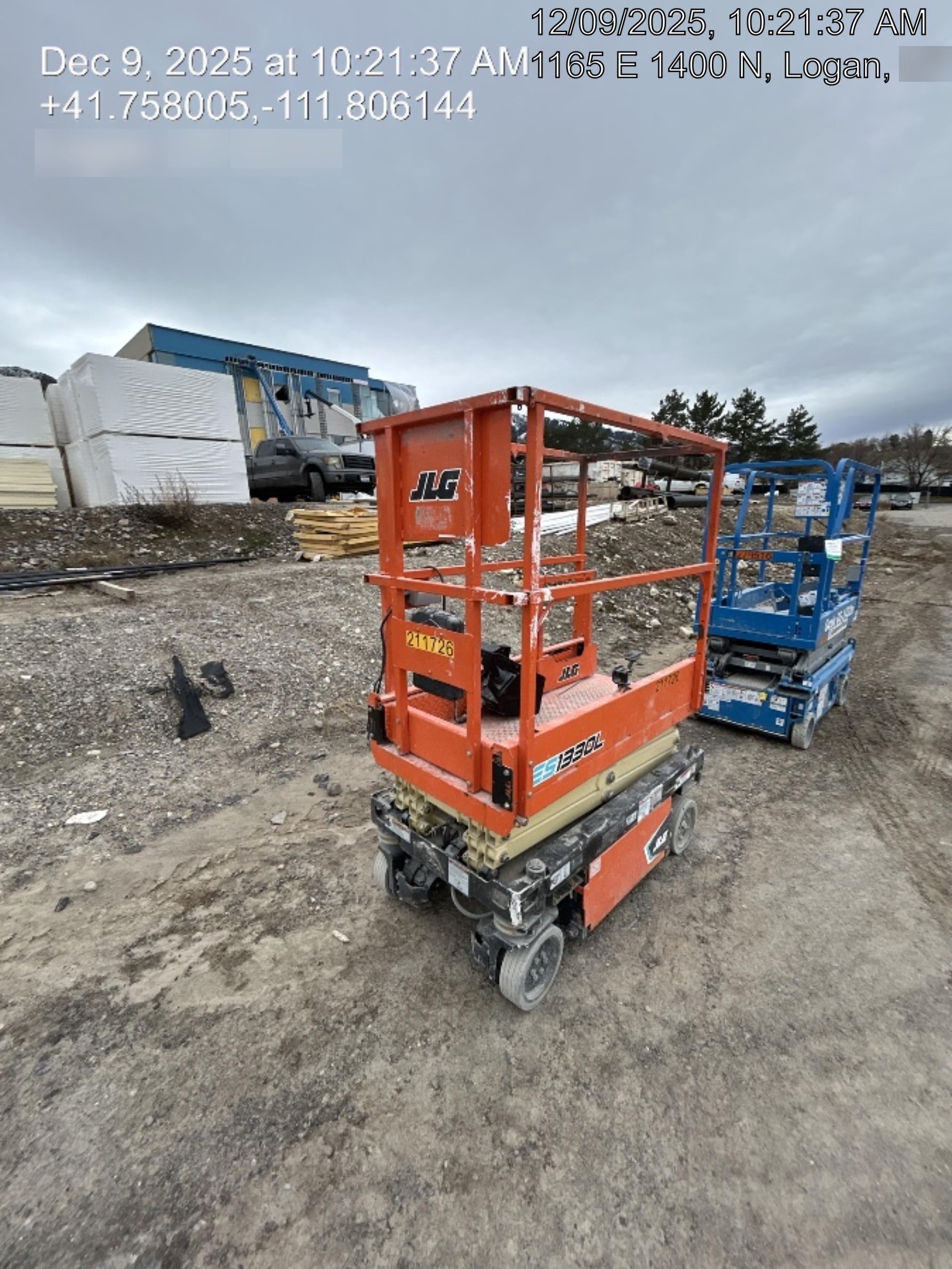 2022 JLG ES1330L