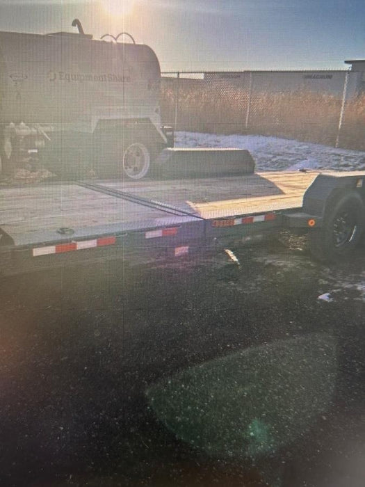 2024 IRONBULL 22' Tiltbed