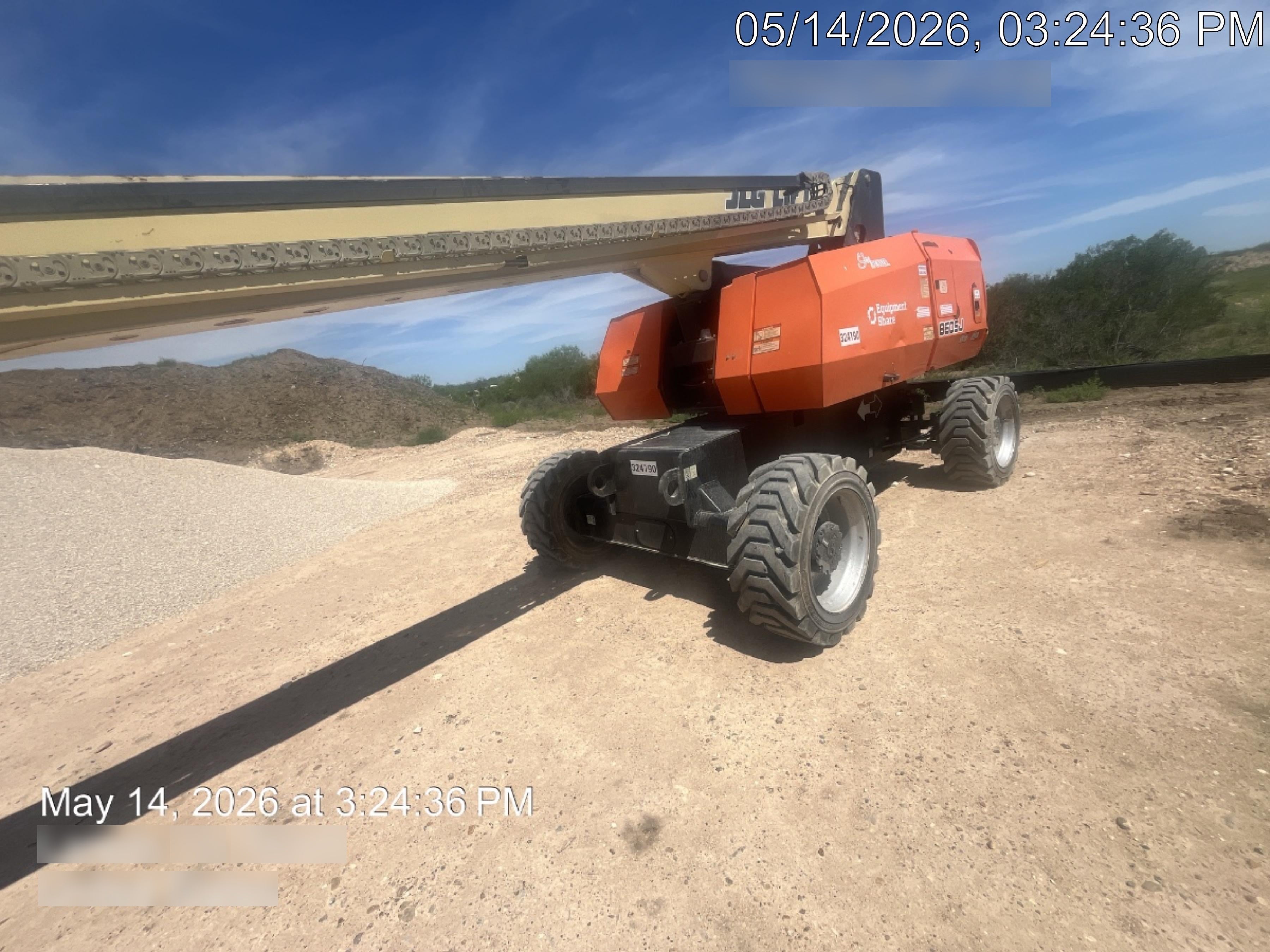2023 JLG 860SJ
