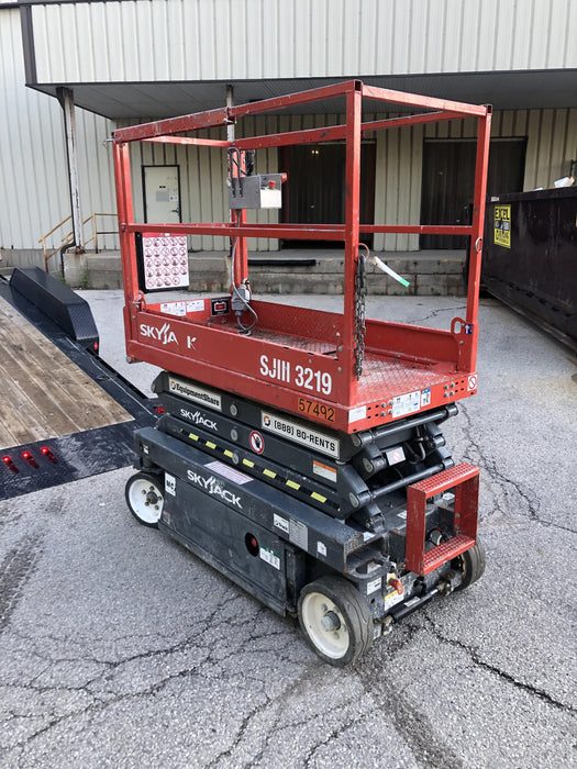 2017 Skyjack SJIII-3219 Standard Rental Specs