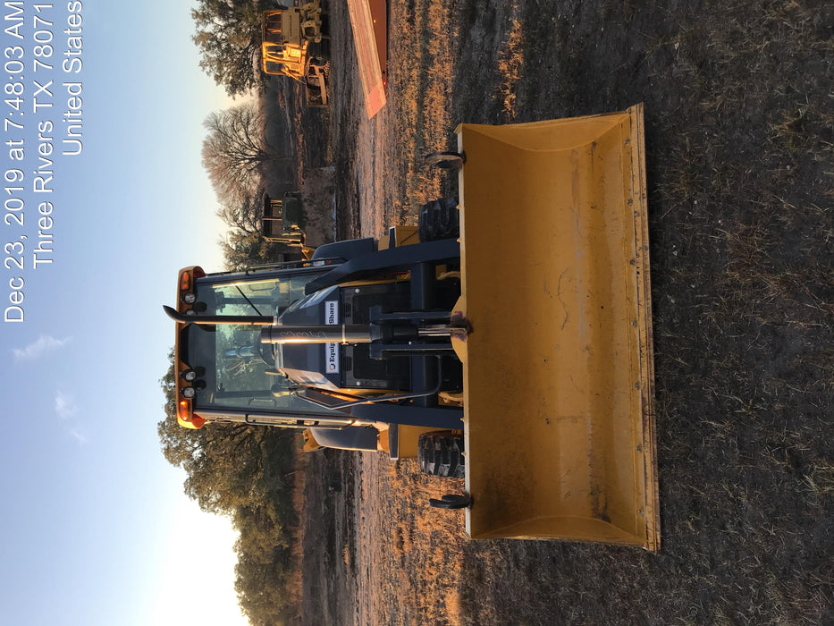 2019 John Deere 310LEP 4wd, Cab/Heat/Air, Standard dipper, ISO, Rear Auxiliary Hydraulics, Manual QC w/12”, 18”, and 24” buckets