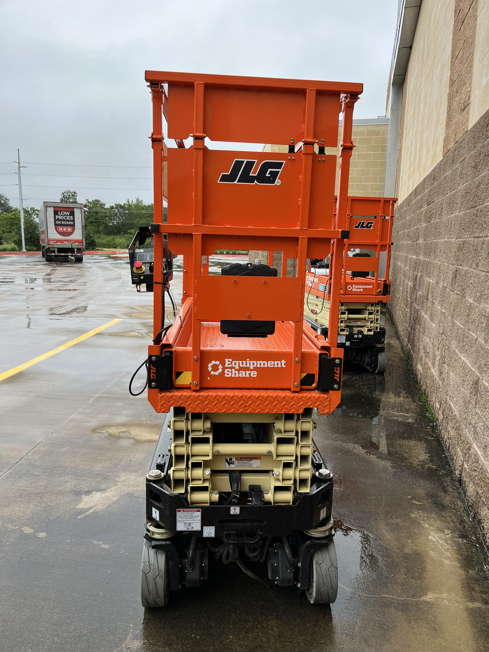 2022 JLG ES1932