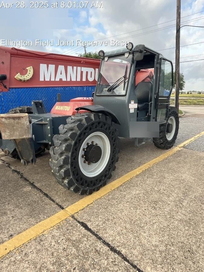 2018 Manitou MTA10055 Manitou MTA 10055 w/Cab/Heat/AC, Work Lights/Strobe, Aux Hyd, Solid Tires, Lift Hook, 66" Carriage, 60" Forks