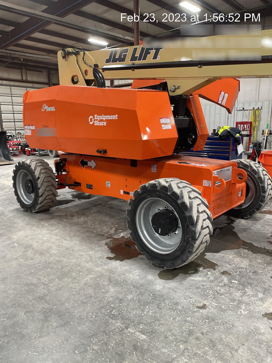 2023 JLG 860SJ
