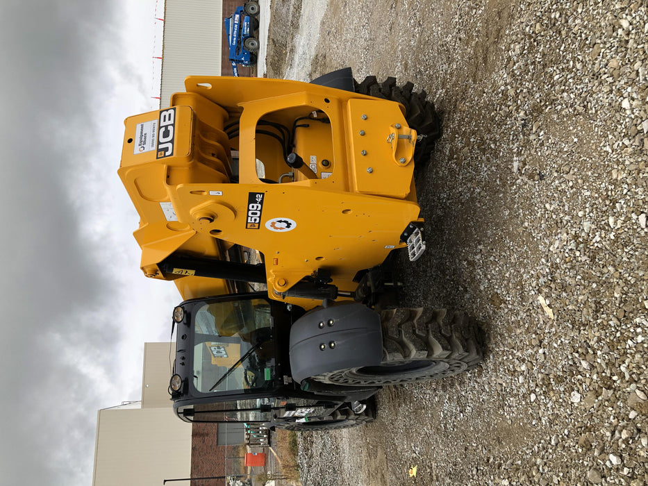 2020 JCB 509-42 Cab/Heat/Air, Solid Tires, Work Lights, Beacon, Aux Hydraulics, Back up Alarm, Lifting Eye, ES Decals