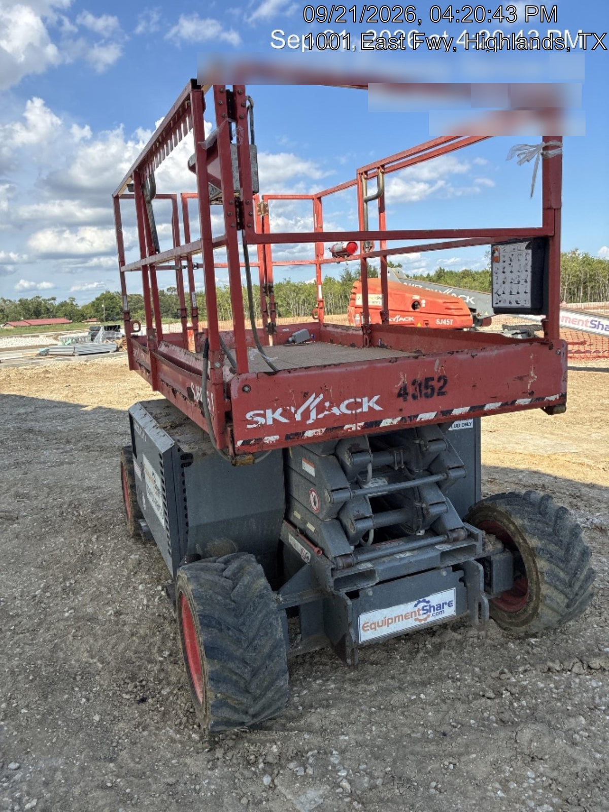 2017 SKYJACK SJ6826 RT