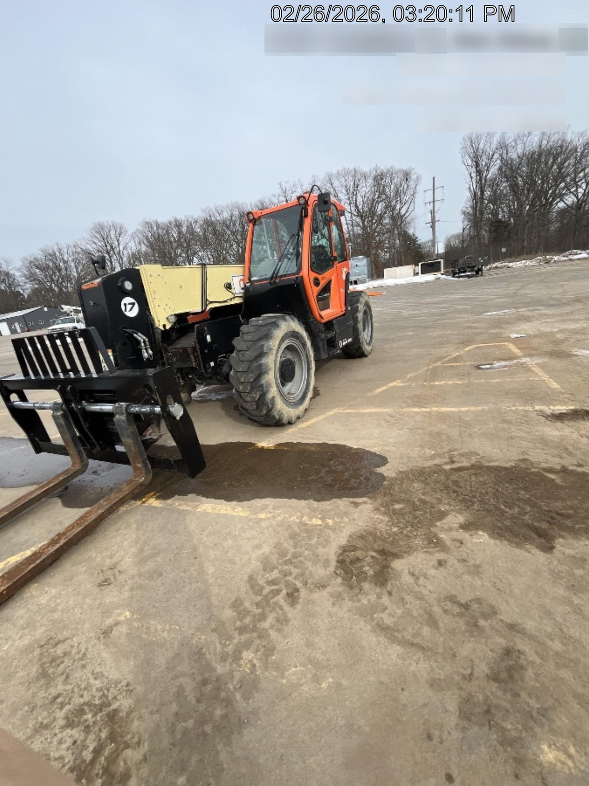 2023 JLG 1732