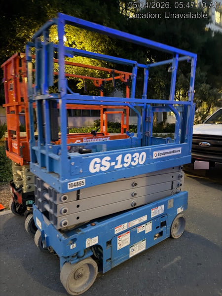 2020 Genie GS-1930 Solid Non Marking Tires, Beacon, Folding rails with half height swing gate, 800W Inverter