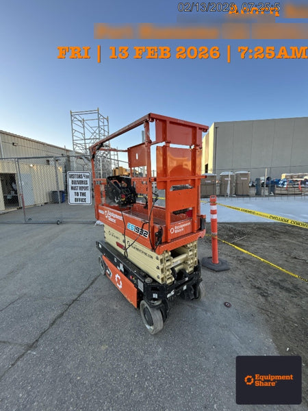 2022 JLG ES1932