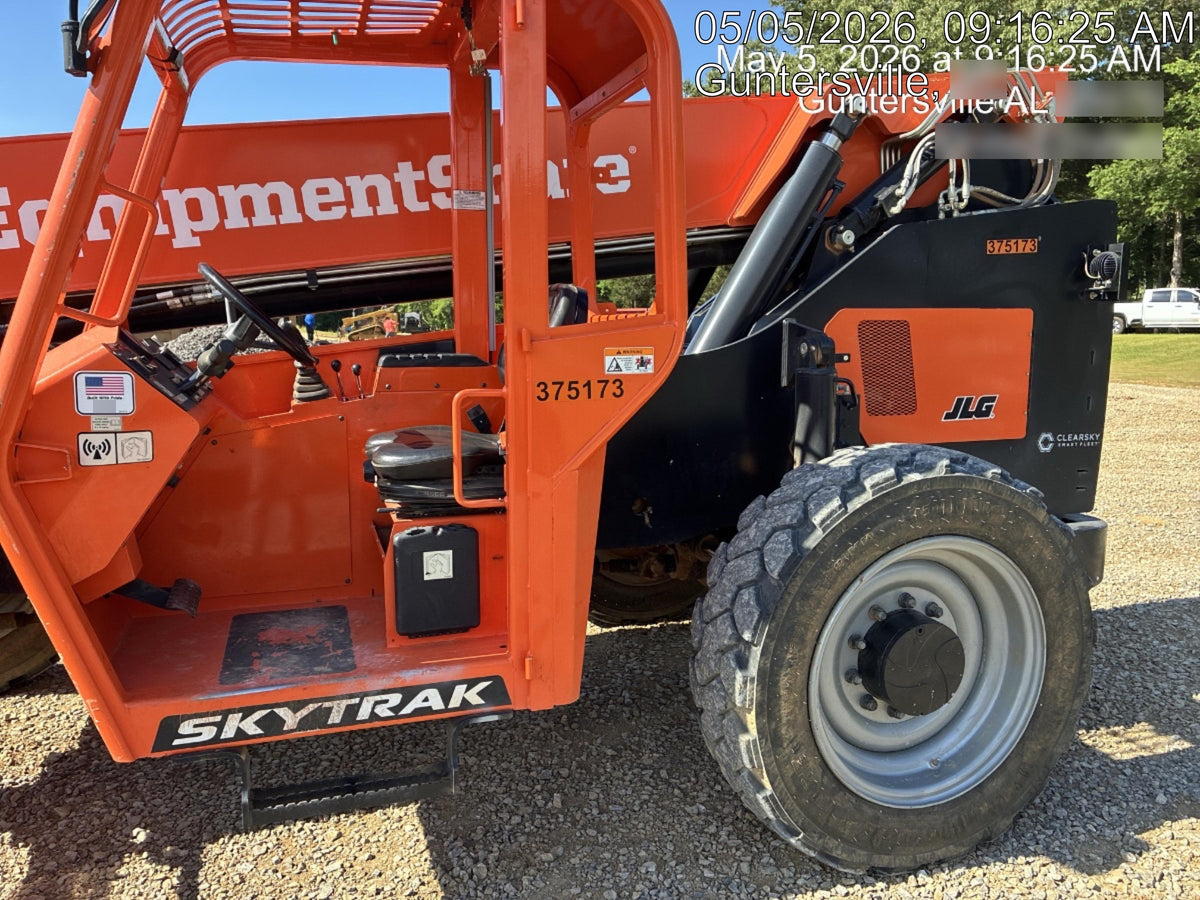 2023 SKYTRAK 8042