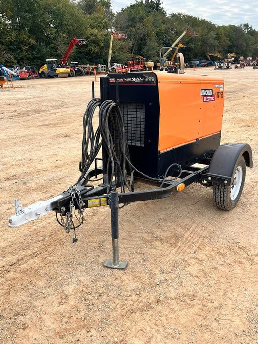 2021 Lincoln Electric Vantage 322 Vantage 322 Ready Pak 3 w/ Decals, ORANGE (includes trailer, cable rack, fender light kit) NO Telematics