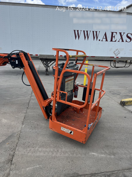 2019 JLG E400AJPN