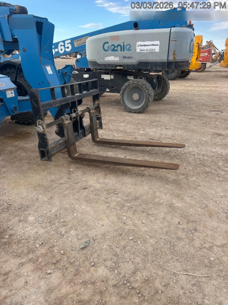 2018 Genie GTH-1056 Genie GTH-1056 w/ROPS, Work Lights, Solid Tires, RH Cab Mesh, Beacon, 60" Carriage and Forks