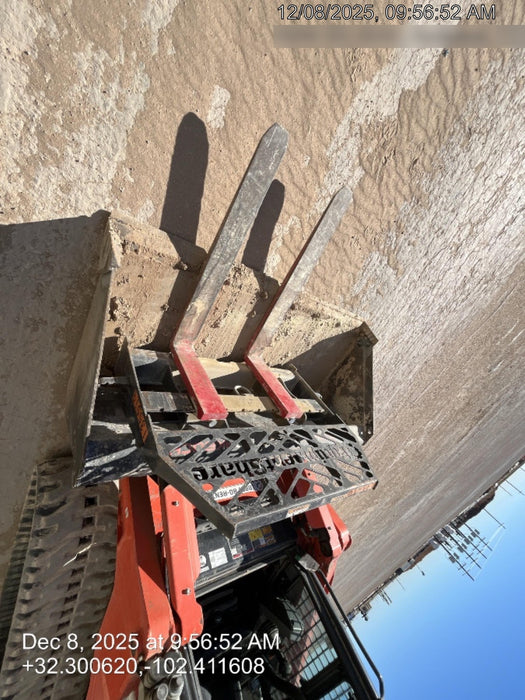 2021 PALADIN 48" Pallet Forks - Paladin