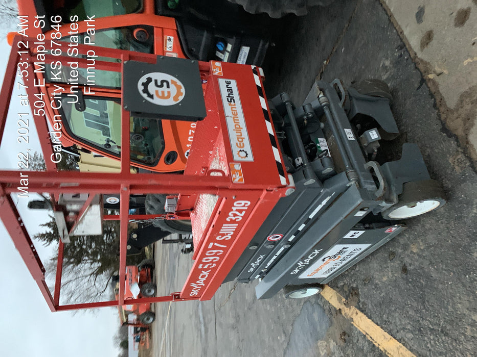 2017 Skyjack SJIII-3219 Skyjack SJ3219, Trojan Battery Set, Extended Warranty 5yr/5k hr