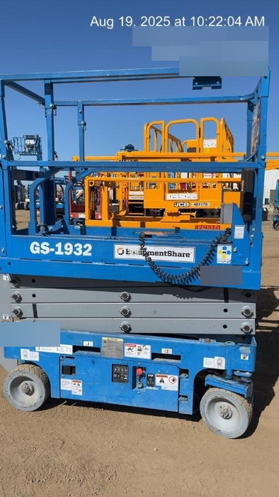 2021 GENIE GS-1932