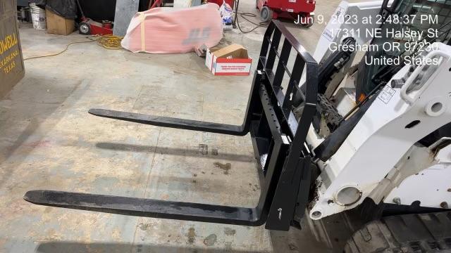 2022 ARROW MATERIAL HANDLING 48" Pallet Forks - Arrow