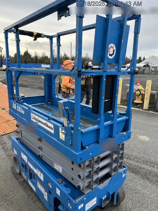 2020 Genie GS-1930 Solid Non Marking Tires, Beacon, Folding rails with half height swing gate, 800W Inverter