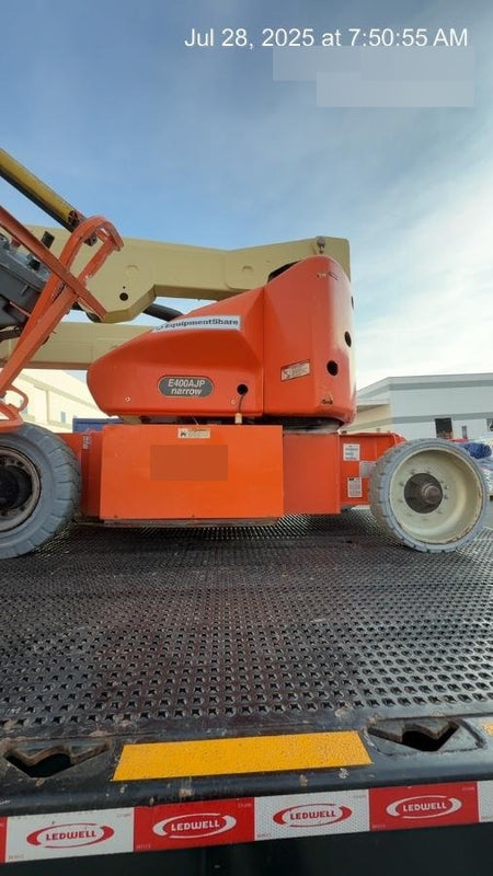 2019 JLG E400AJPN