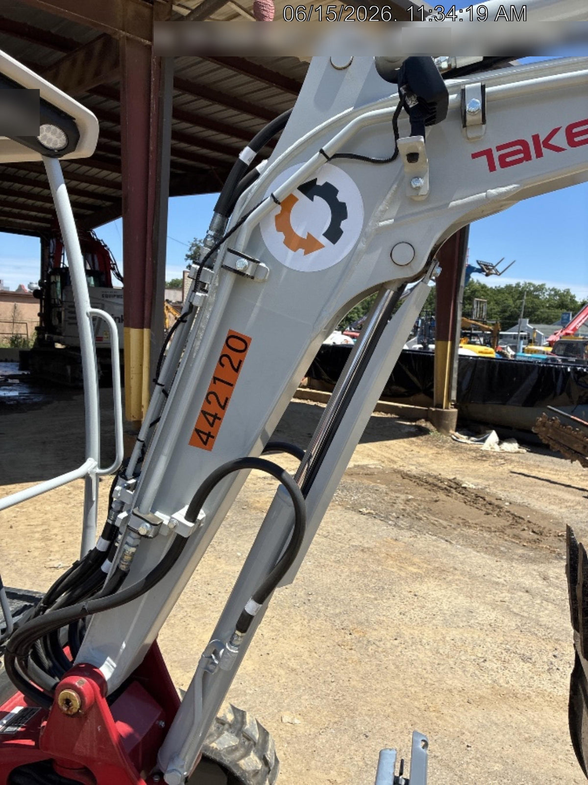 2023 TAKEUCHI TB225R