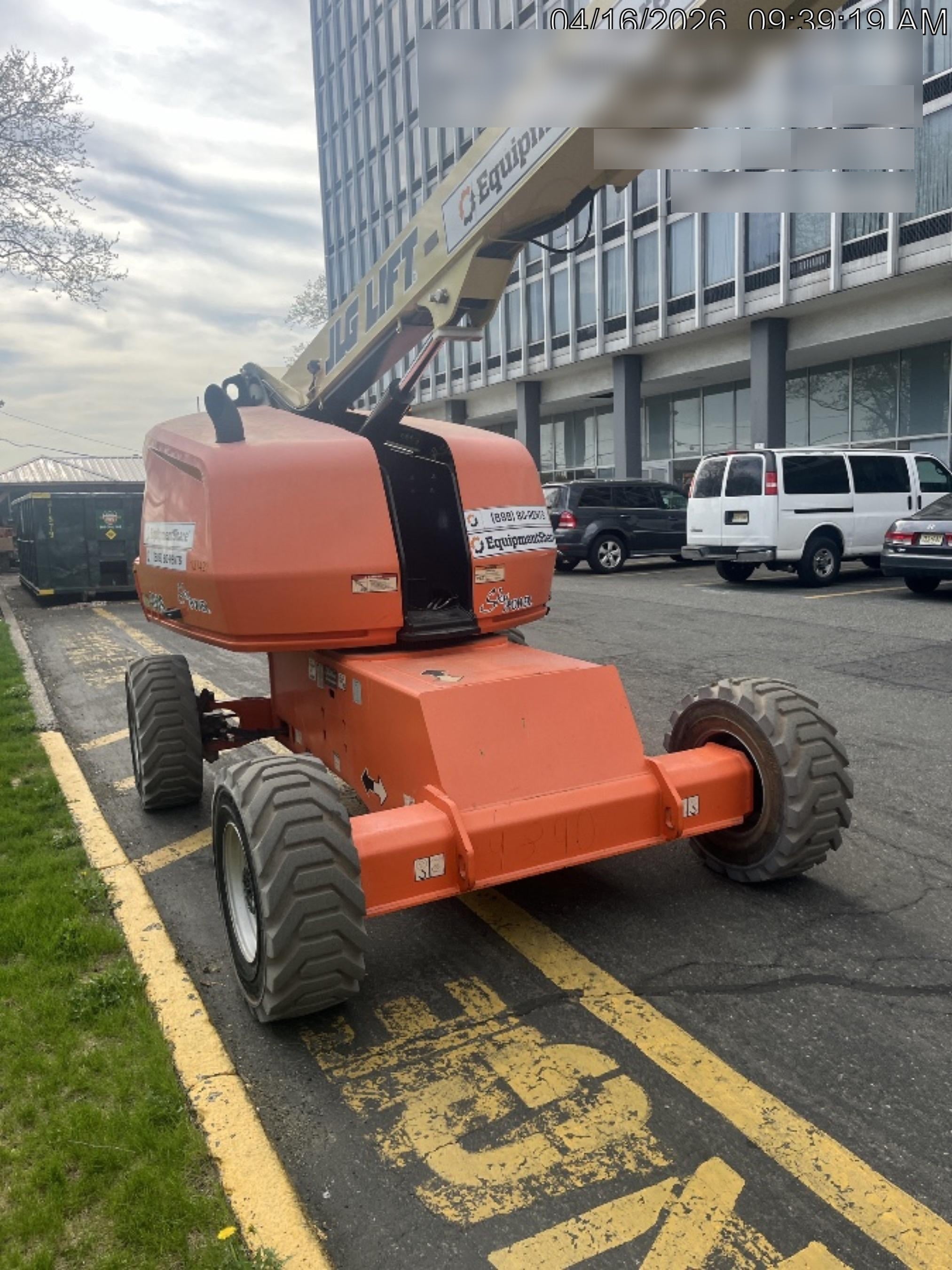 2021 JLG 400S