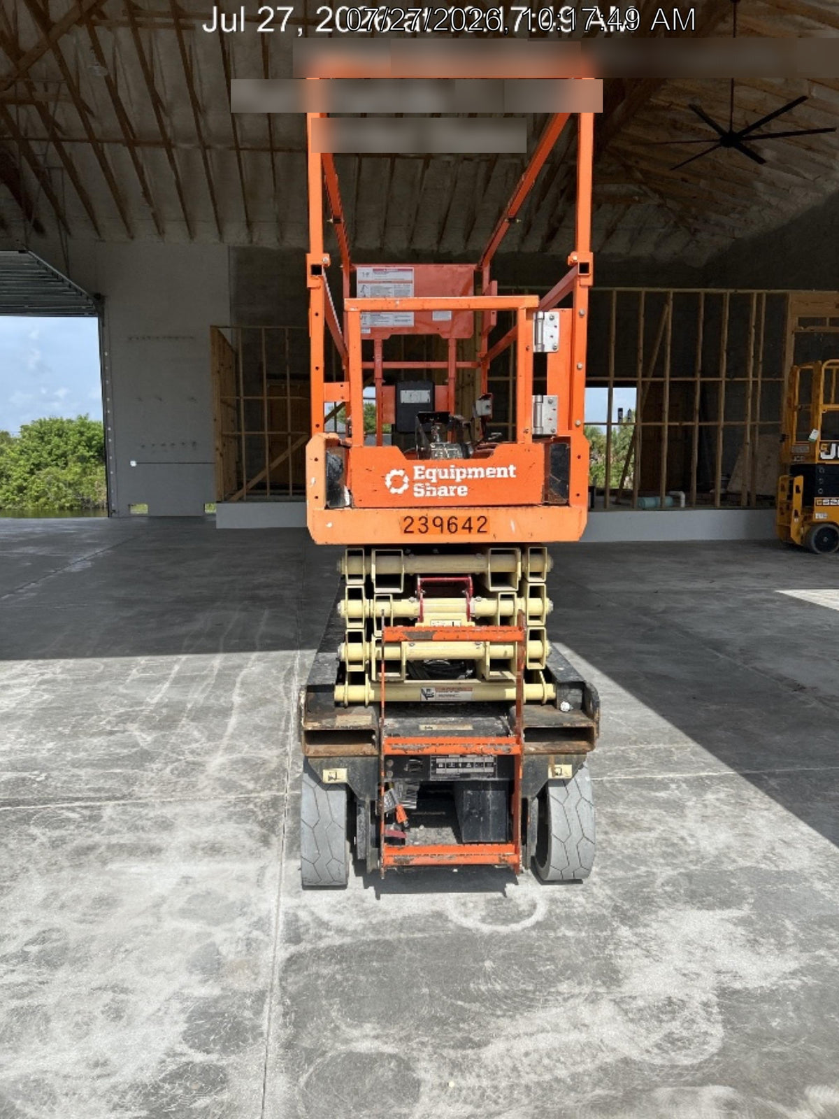 2022 JLG ES2632