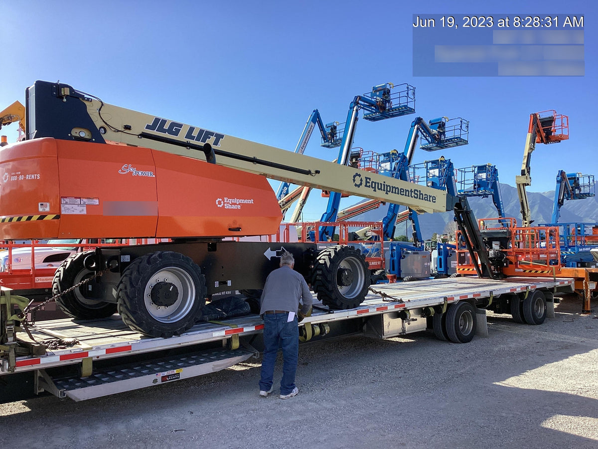 2023 JLG 860SJ