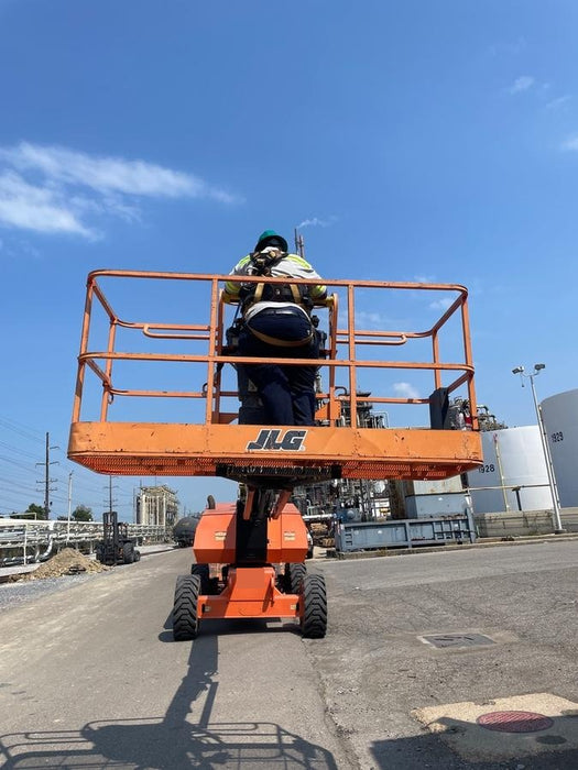 2019 JLG 800AJ