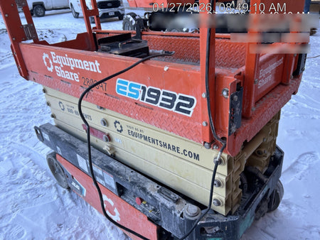 2022 JLG ES1932