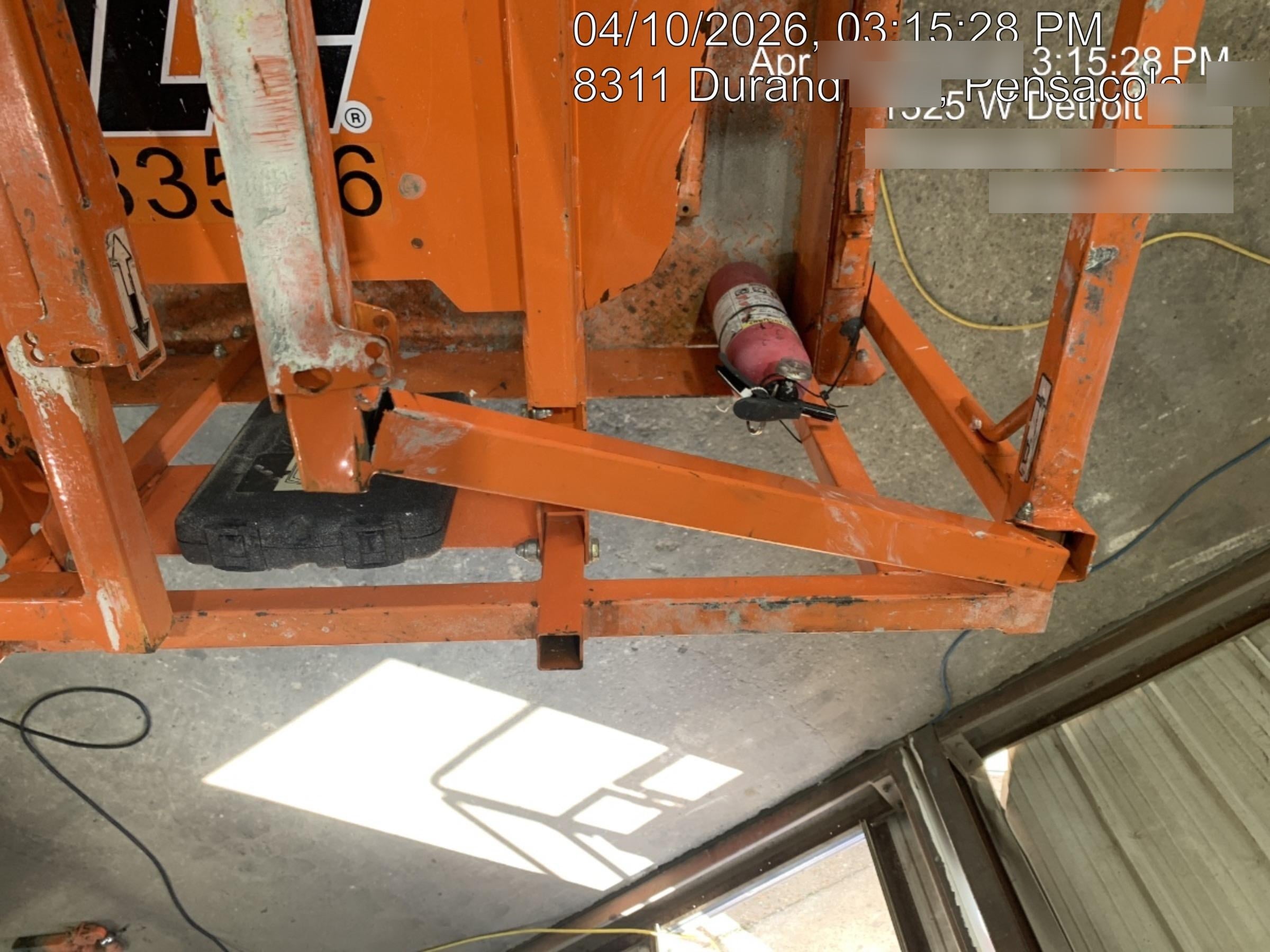 2022 JLG ES3246