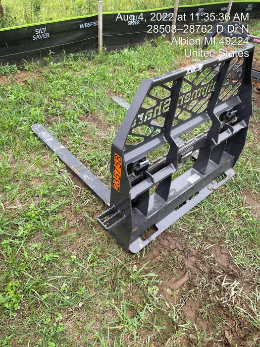 2022 PALADIN 48" Pallet Forks - Paladin