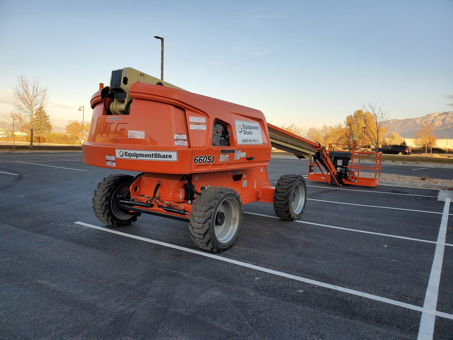 2019 JLG 660SJ