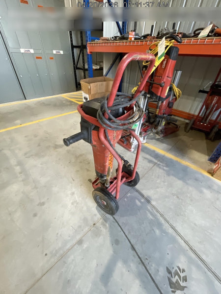 2022 HILTI TE 3000-AVR