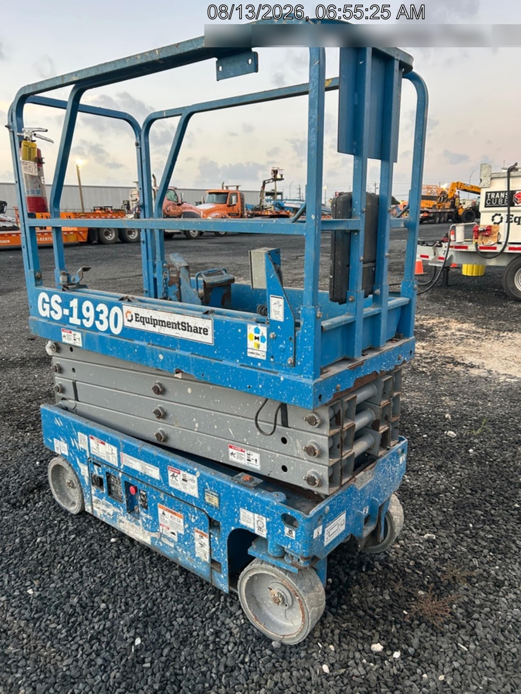 2019 Genie GS-1930 Fixed rails with chain Entry