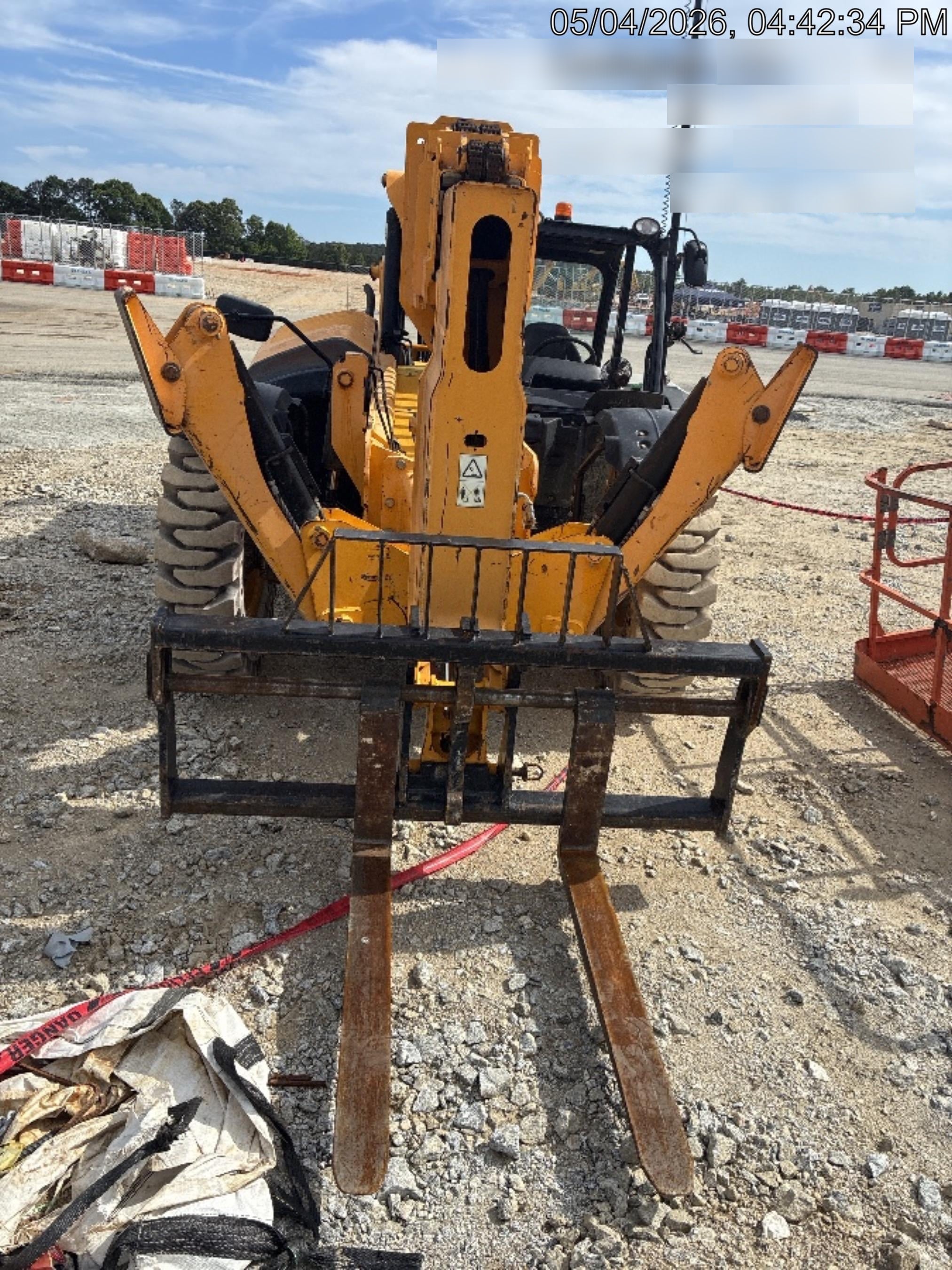 2019 JCB 512-56