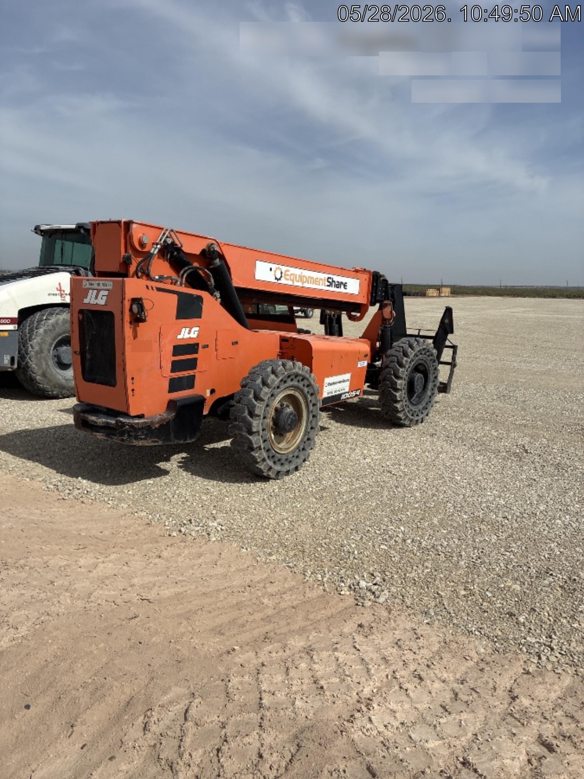 2019 SKYTRAK 10054