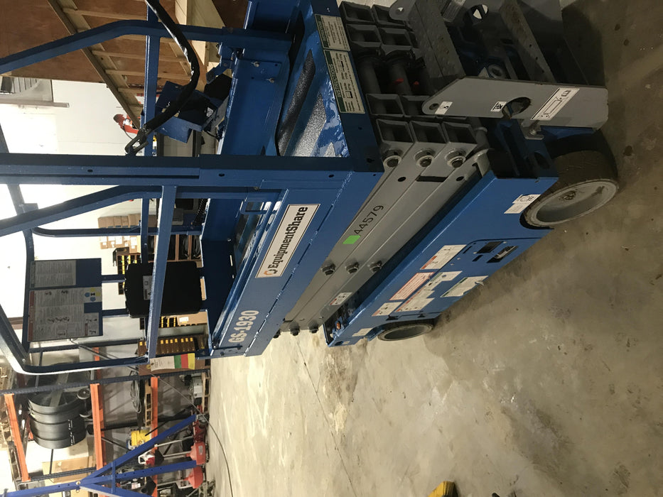 2019 Genie GS-1930 Fixed rails with chain Entry