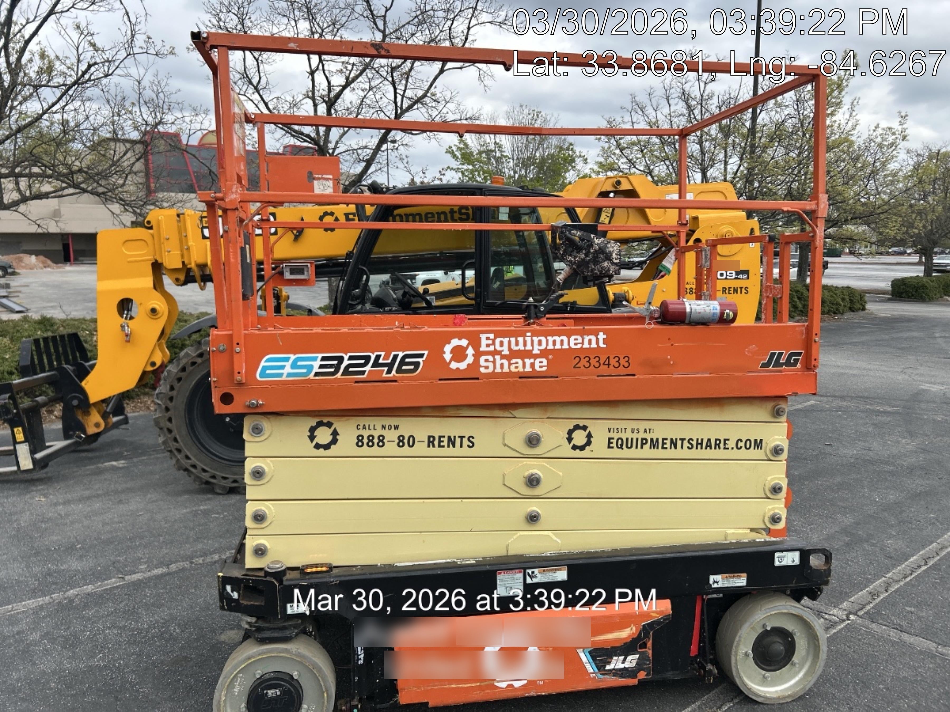 2022 JLG ES3246