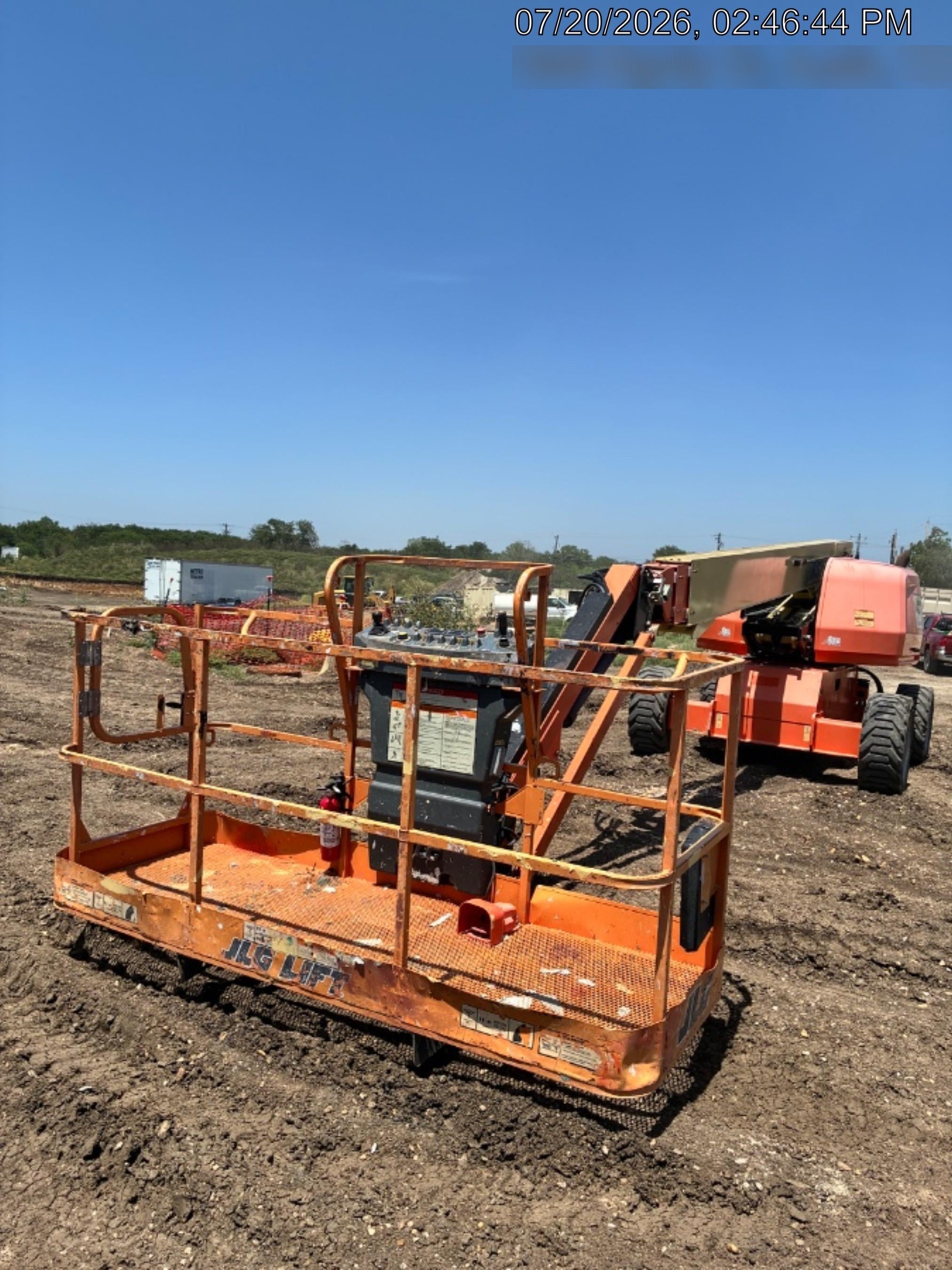 2019 JLG 660SJ