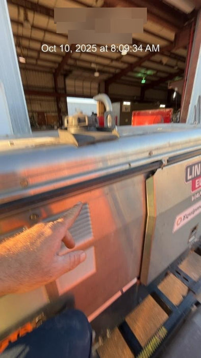 2019 Lincoln Electric Vantage 322 Welder Ready-Pak 3, Two wheel trailer, Fender and Light kit, Cable Rack