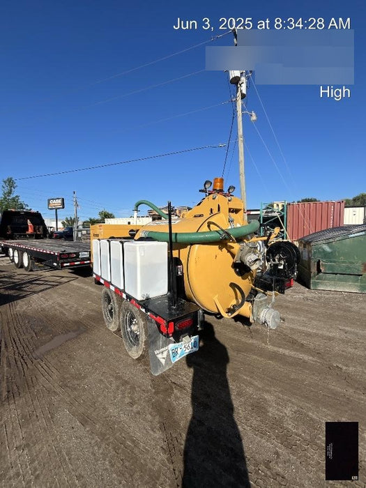 2022 VAC-TRON LP573XDT