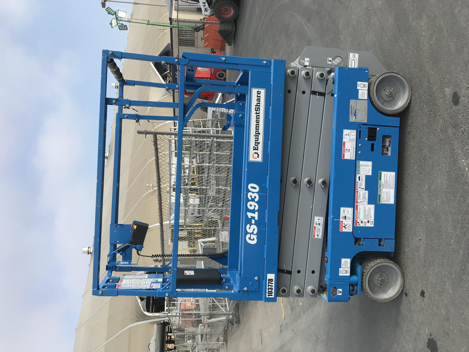 2020 Genie GS-1930 Solid Non Marking Tires, Beacon, Folding rails with half height swing gate, 800W Inverter