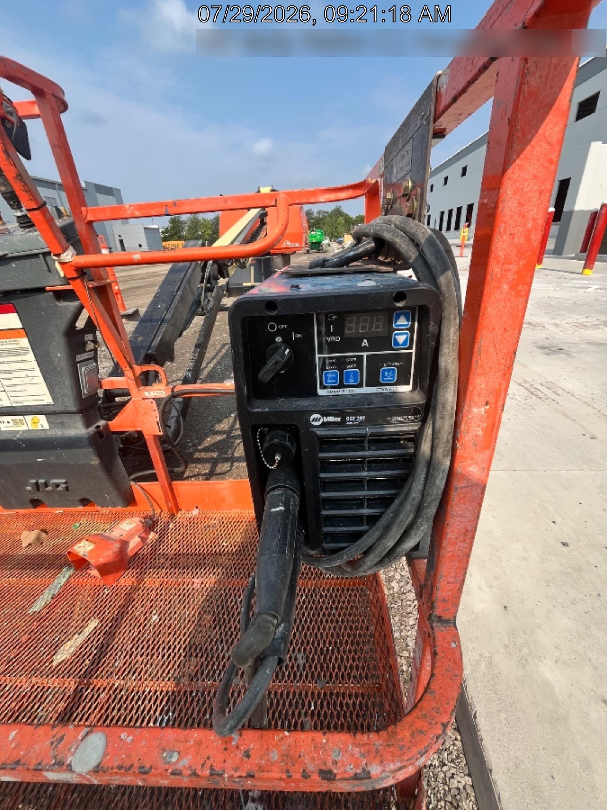 2025 MILLER ELECTRIC CST-282