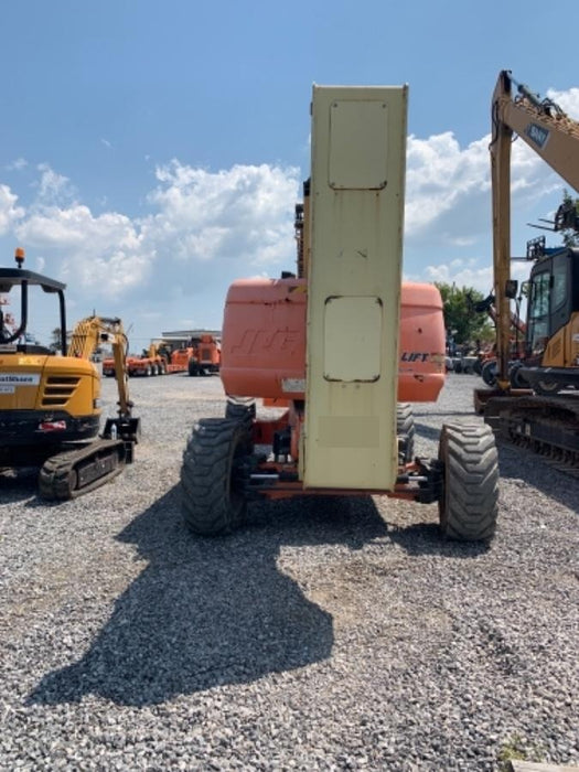2019 JLG 800AJ