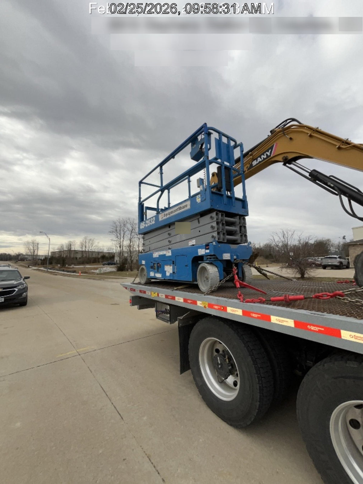 2019 Genie GS-2632 Folding rails with half height swing gate