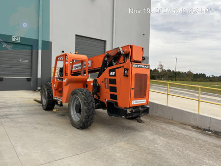 2022 SKYTRAK 8042