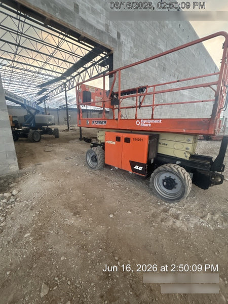 2022 JLG RT2669