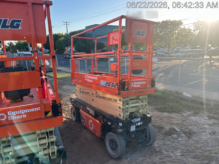 2022 JLG ES2632